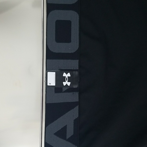 Under Armour HeatGear Compression Leggings - Size Medium - Picture 6 of 10